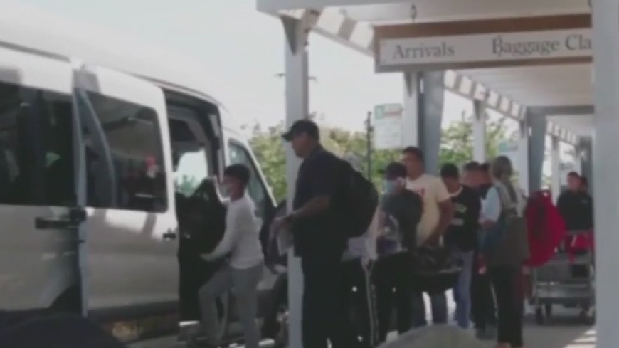 Texas sheriff investigating flights of migrants sent to Martha's Vineyard by Florida Gov. DeSantis